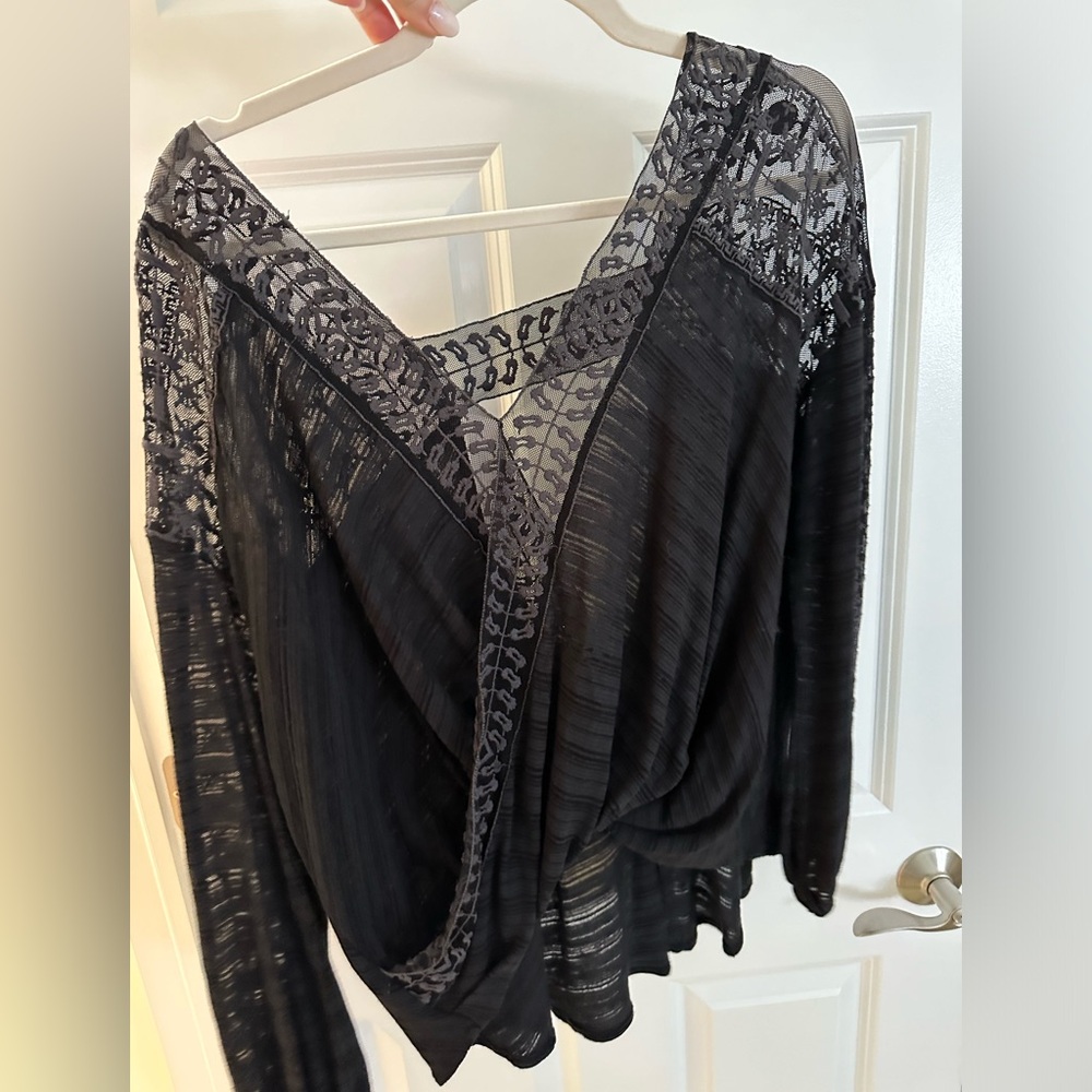 FREE PEOPLE BLOUSE